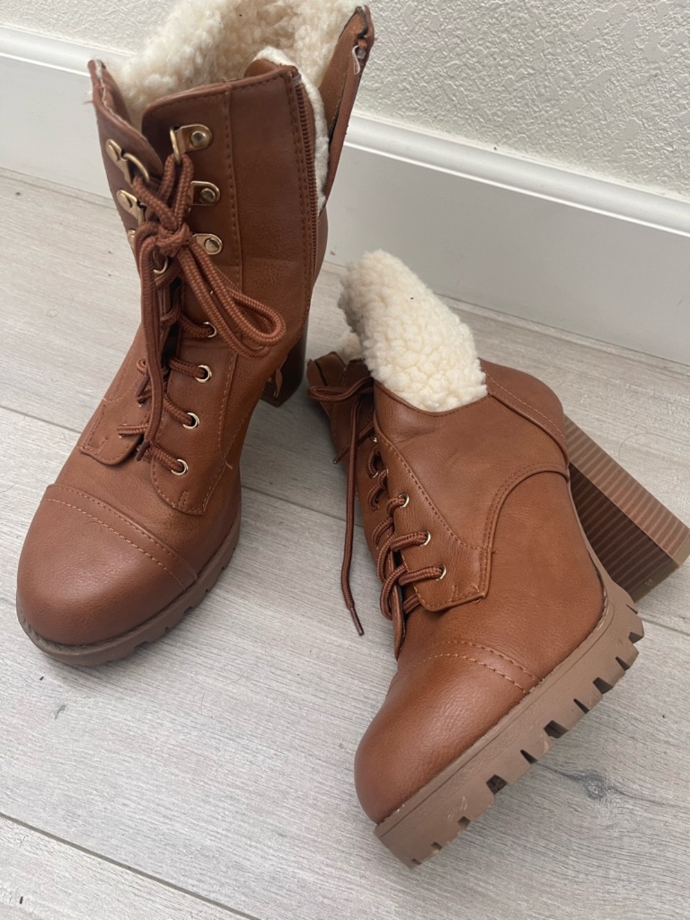 TOP Moda Brown Lace-Up Faux Shearling Block Heel Boots